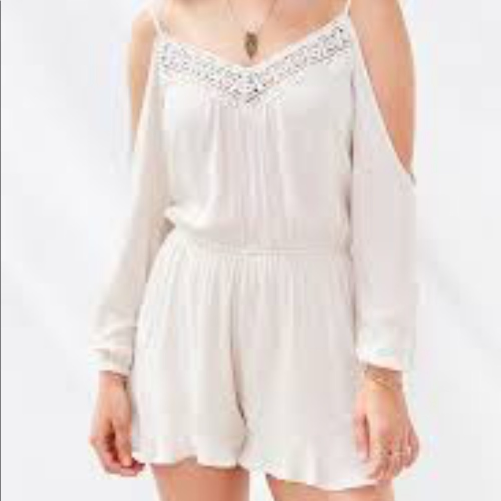 urban outfitters ecote cream romper